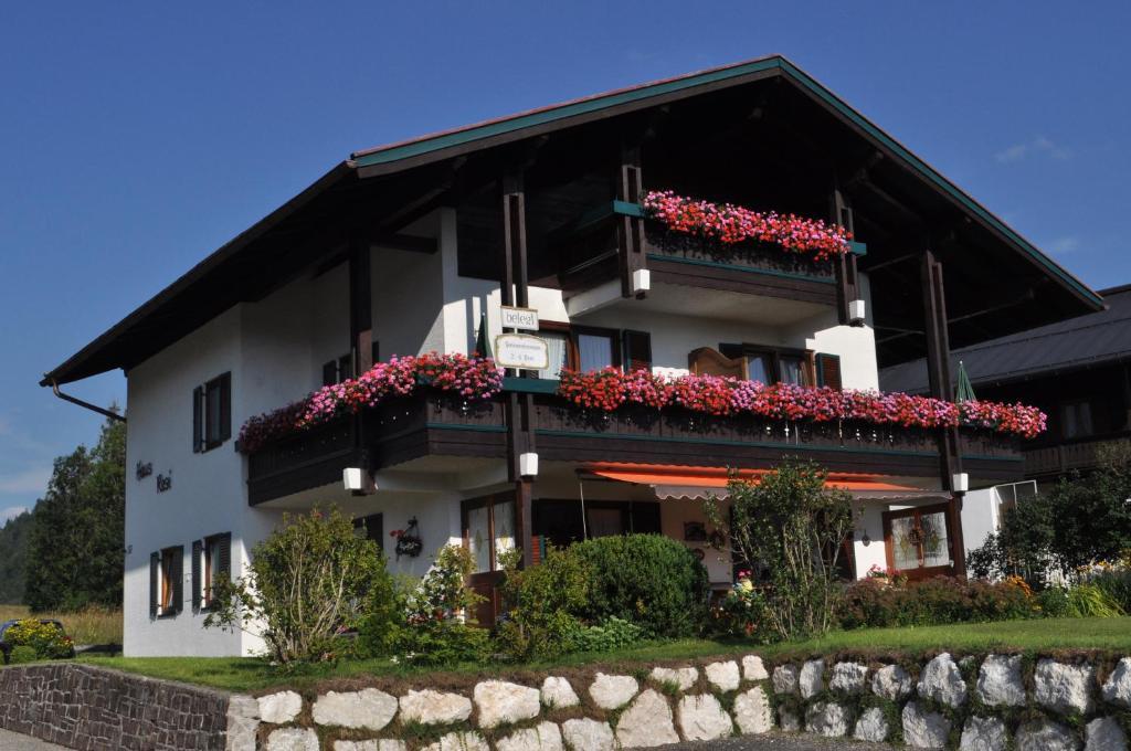 Gaestehaeuser Schwemmbauer Reit im Winkl Exterior foto
